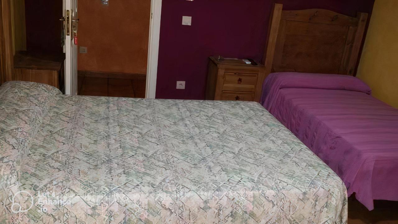 Hostal Velarde Talavera da Rainha Exterior foto