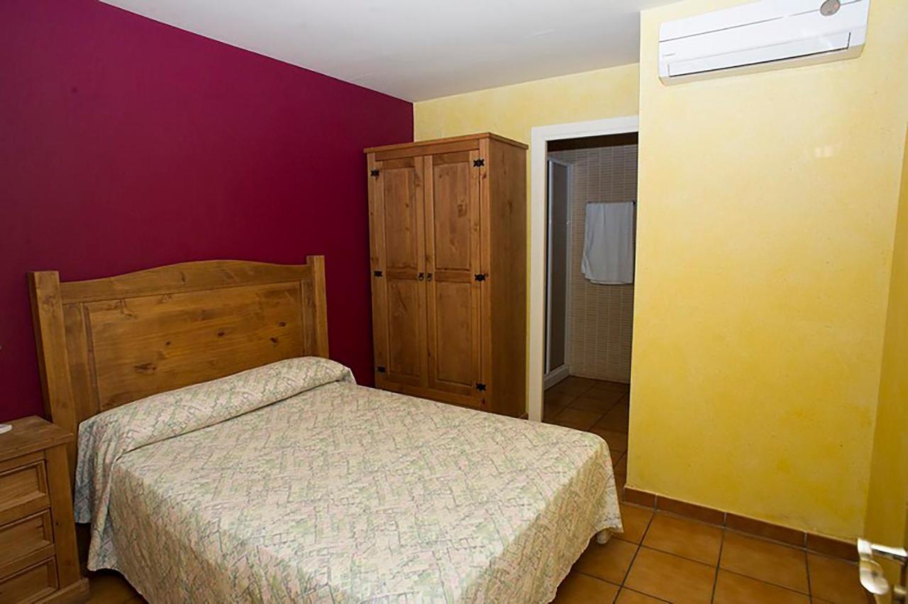 Hostal Velarde Talavera da Rainha Exterior foto