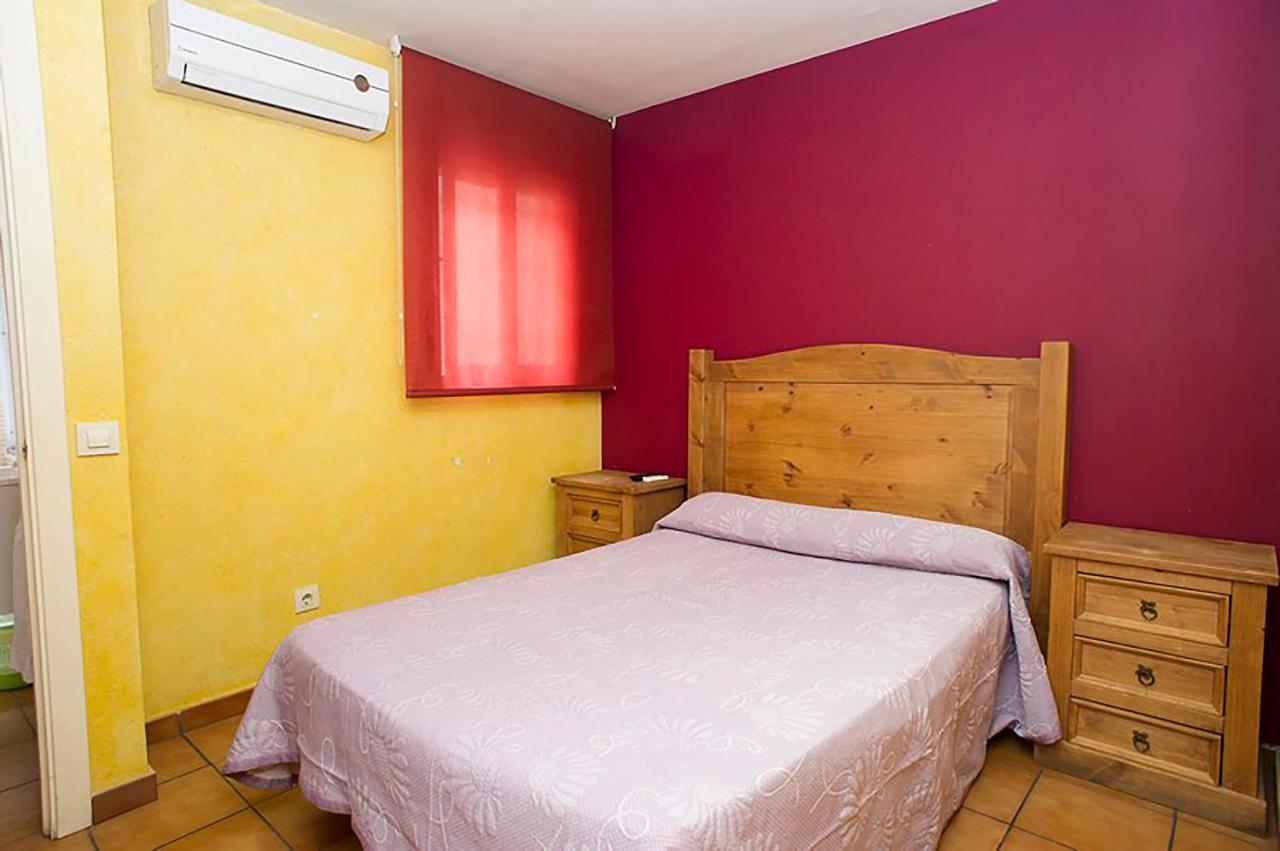Hostal Velarde Talavera da Rainha Exterior foto