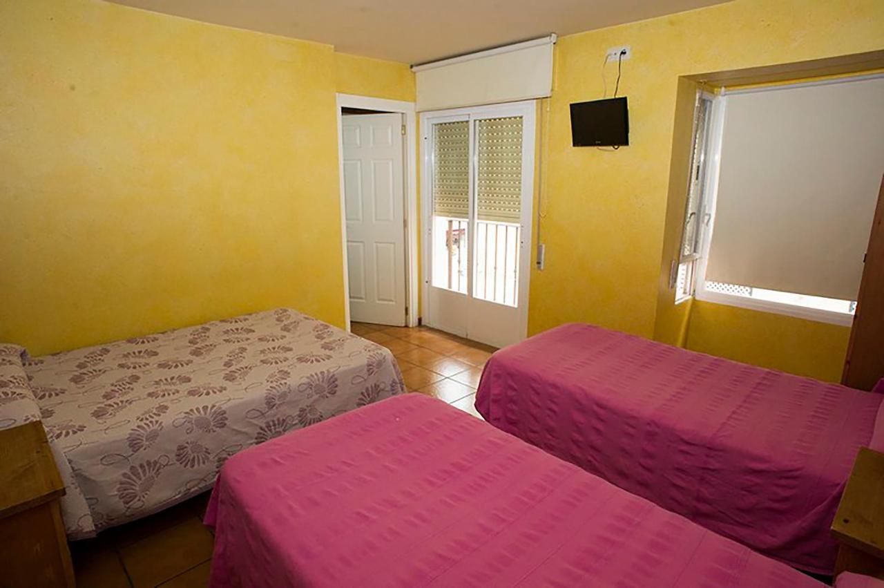 Hostal Velarde Talavera da Rainha Exterior foto